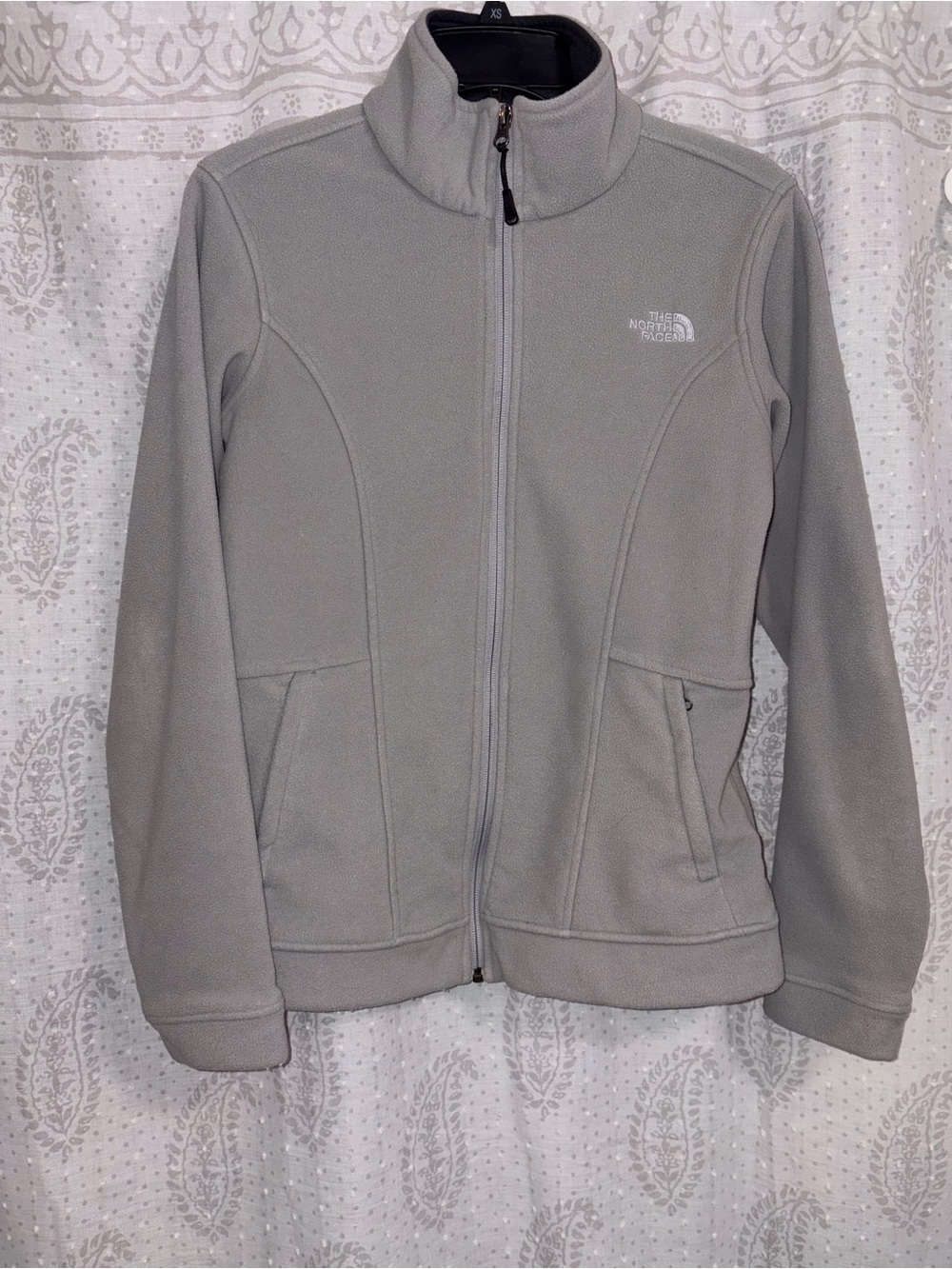 The North Face Light Gray Full-Zip Fleece Jacket Womens Medium
